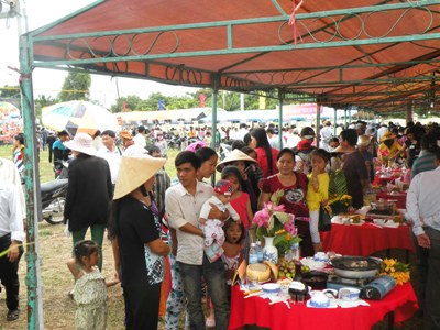 NGÀNH DU LỊCH SÓC TRĂNG THAM GIA THÀNH CÔNG NGÀY HỘI SÔNG NƯỚC MIỆT VƯỜN HUYỆN KẾ SÁCH, LẦN THỨ VIII NĂM 2013