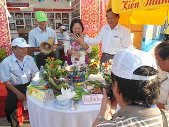 XÚC TIẾN DU LỊCH TẠI NGÀY HỘI VHTTDL VÙNG ĐỒNG BÀO KHMER NAM BỘ LẦN THỨ VI-HẬU GIANG 2014