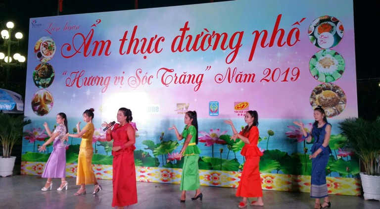 NGHỆ THUẬT TRÌNH DIỄN DÂN GIAN “MÚA ROM VONG CỦA NGƯỜI KHMER TỈNH SÓC TRĂNG” ĐƯỢC CÔNG NHẬN DI SẢN VĂN HÓA PHI VẬT THỂ QUỐC GIA