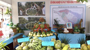 HỘI THI BÌNH CHỌN GIAN HÀNG ĐẸP, SẢN PHẨM ĐẶC TRƯNG PHỤC VỤ KHÁCH DU LỊCH TẠI HỘI CHỢ TMTLDL TRONG KHUÔN KHỔ LỄ HỘI OÓC OM BÓC - ĐUA GHE NGO SÓC TRĂNG LẦN THỨ III KHU VỰC ĐBSCL - 2017