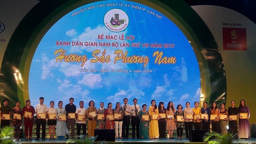 SÓC TRĂNG THAM GIA LỄ HỘI BÁNH DÂN GIAN NAM BỘ LẦN THỨ VIII NĂM 2019