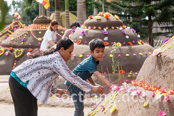 VÀI NÉT VỀ LỄ, TẾT CỦA NGƯỜI KHMER NAM BỘ