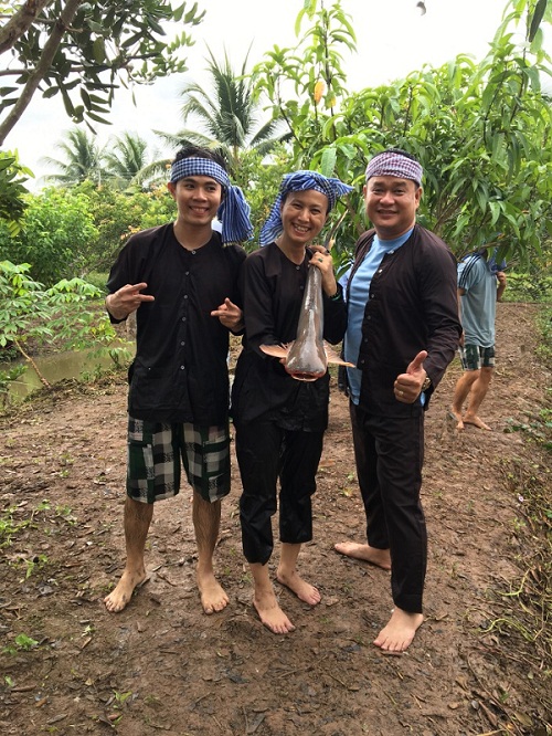 TRAO ĐỔI: VỀ VẤN ĐỀ THÍ ĐIỂM TỔ CHỨC TOUR DU LỊCH KHÉP KIN TẠI TỈNH SÓC TRĂNG CHO KHÁCH DU LỊCH NGOÀI TỈNH VÀ DU KHÁCHNỘI TỈNH